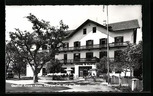 AK Oberperfuss, Gasthof Krone-Klotz mit Terrasse