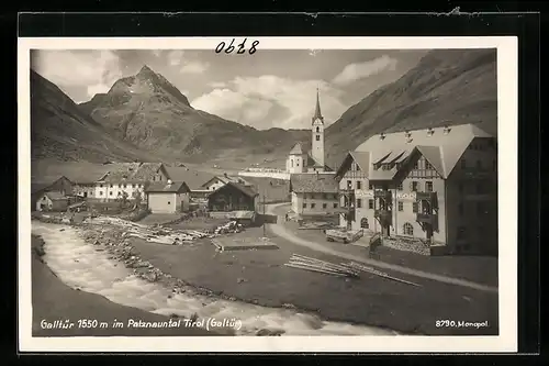 AK Galtür /Patznauntal, Gesamtansicht mit Fluss und Bergspitze