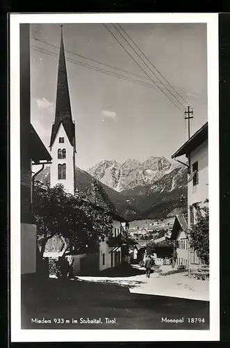 AK Mieders im Stubaital, Strassenpartie mit Kirche