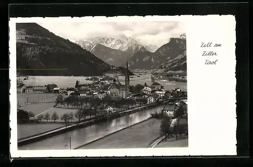 AK Zell am Ziller, Ortsansicht mit Bergpanorama