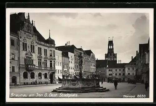 AK Braunau a. Inn, Partie auf dem Stadtplatz