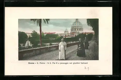 AK Roma, S. S. Pio X a passeggio nei giardini Vaticani