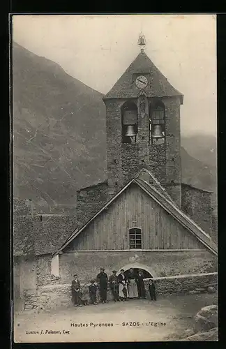 AK Sazos, l'église, Kinder vor Kirche