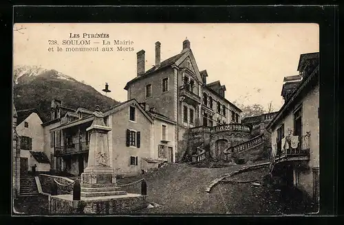 AK Soulom, La Mairie et le monument aux Morts