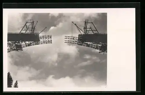 AK Rottenbuch, Bau der Ammerhochbrücke, Zwischen Himmel und Erde