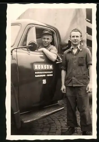 Fotografie Lastwagen, LKW-Pritsche der Konsum Genossenschaft Karlsruhe EGmbH