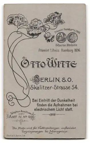 Fotografie Otto Witte, Berlin, Garde-Soldat in Uniform nebst Pickelhaube Sachsen