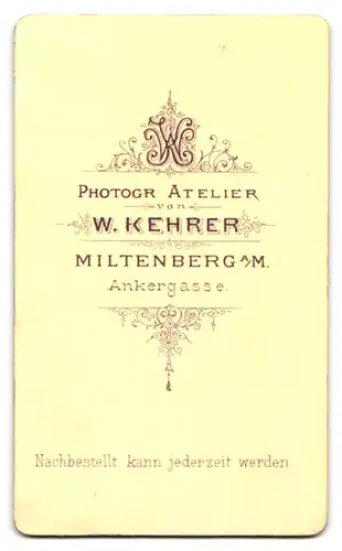 Fotografie W. Kehrer, Miltenberg a. M., Ankergasse, Kleinkind mit Spielzeug