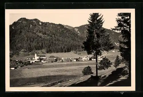 AK Waidring, Ortspartie mit Kirche