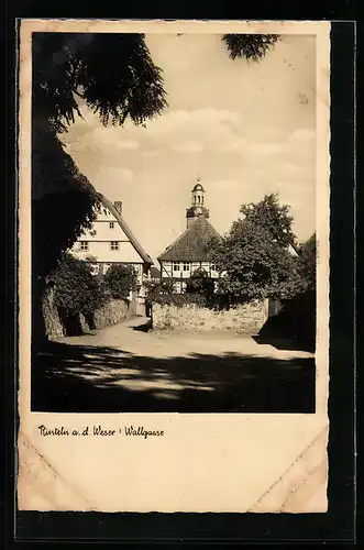 AK Rinteln /Weser, Wallgasse mit Kirche