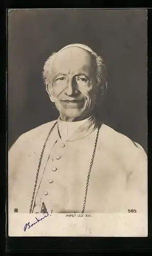 AK Portrait von lächelndem Papst Leo XIII.
