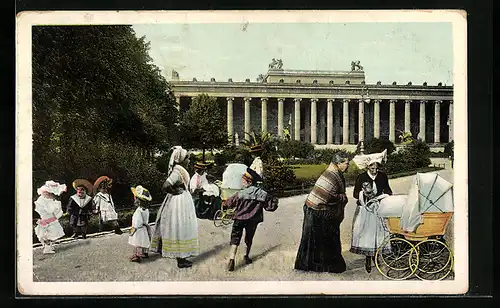 AK Berlin, Altes Museum im Lustgarten