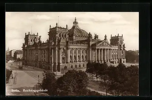 AK Berlin-Tiergarten, Blick zum Reichstagsgebäude