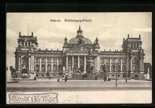 AK Berlin-Tiergarten, Reichstagsgebäude mit Brunnen