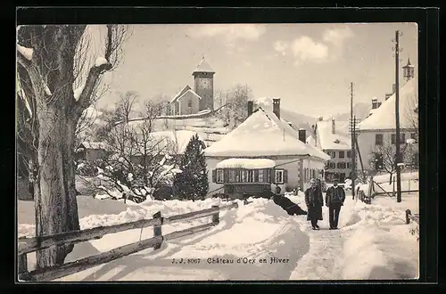 AK Chateau-d`Oex, Strassenpartie mit Kirche im Winter