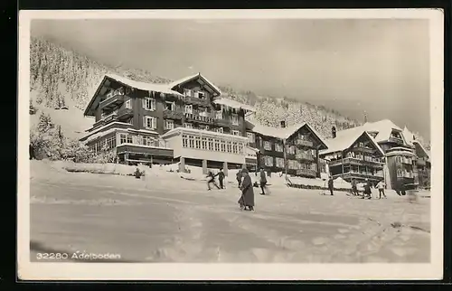 AK Adelboden, Hotel Alpenrose mit Skifahrern