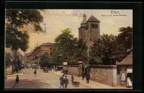 AK Erfurt, Passanten in der Bahnhofstrasse