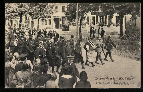 AK Zossen-Wünsdorf, französische Kriegsgefangene im Lager