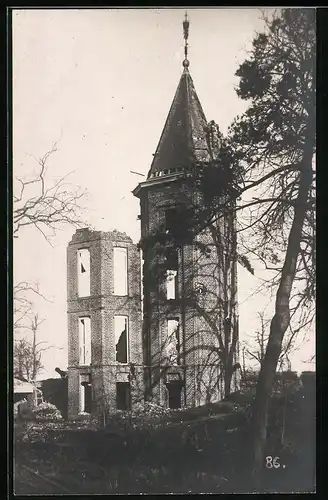 Fotografie Ansicht Hollebeke / Flandern, Ruine eines zerschossenen Schlosses, 1.WK