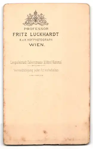 Fotografie Fritz Luckhardt, Wien-Leopoldstadt, Taborstrasse 18, Hotel National, Bürgerliche mit ihrer hübschen Tochter