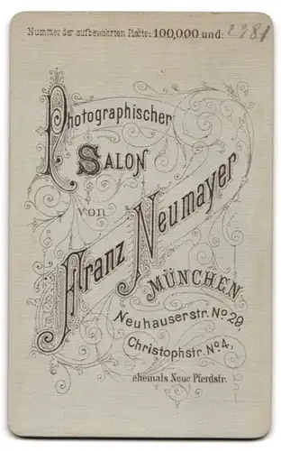 Fotografie Franz Neumayer, München, Neuhauserstr. 29, Christophstr. 4, Bürgerlicher Herr mit Schnurrbart