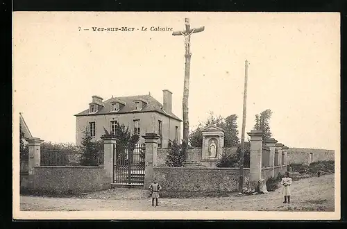 AK Ver-sur-Mer, Le Calvaire