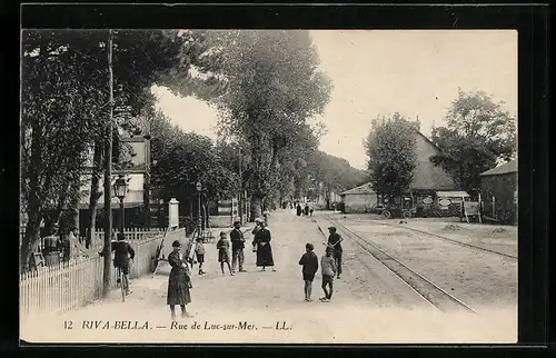 AK Riva-Bella, Rue de Luc-sur-Mer