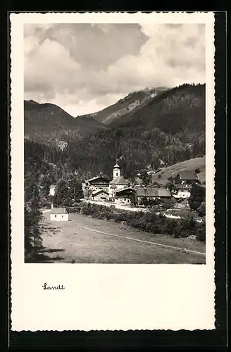 AK Landl b. Kufstein, Ortsansicht im Tageslicht
