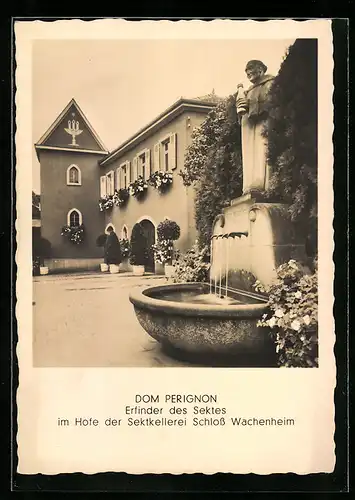 AK Wachenheim an der Weinstrasse, Brunnendenkmal Dom Perignon im Hof der Sektkellerei Schloss Wachenheim