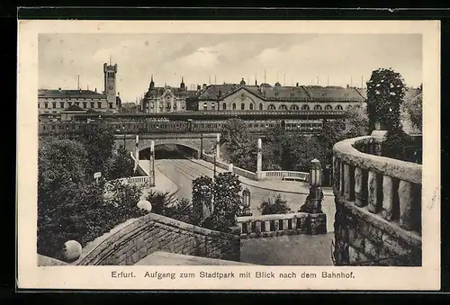 AK Erfurt, Aufgang zum Stadtpark mit Blick nach dem Bahnhof