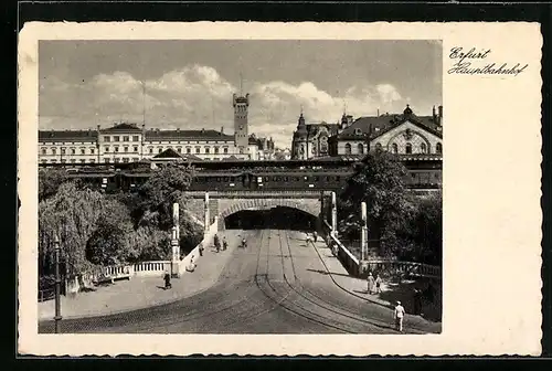 AK Erfurt, Strassenpartie am Hauptbahnhof