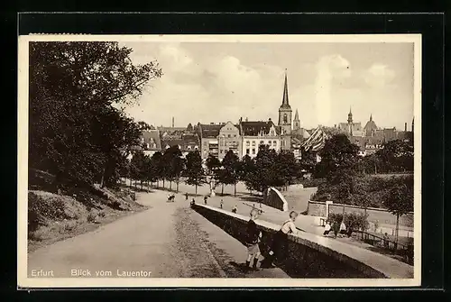 AK Erfurt, Blick vom Lauentor auf die Stadt