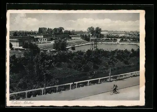 AK Erfurt, Blick ins Schwimmbad