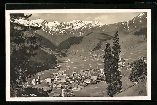 AK Sedrun, Ortsansicht mit schneebedeckten Gipfeln