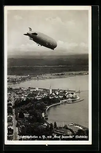 AK Friedrichshafen a. B., Teilansicht mit Graf Zeppelin