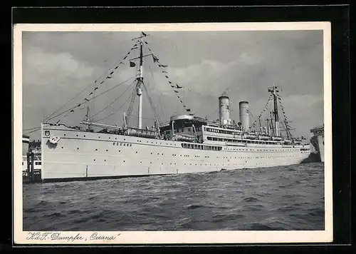 AK Passagierschiff K.d.F. Dampfer Oceana im Hafen mit Wimpeln