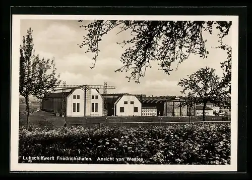 AK Friedrichshafen, Westansicht des Luftschiffhafen