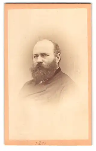 Fotografie Gebrüder Bopp, Innsbruck, Bürgerlicher Herr mit Vollbart