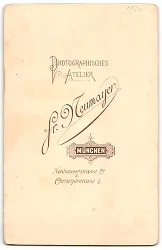 Fotografie Fr. Neumayer, München, Christophstrasse 4, Elegantes gutbürgerliches Paar