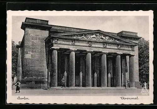 AK Berlin, Soldaten vor dem Ehrenmal Unter den Linden