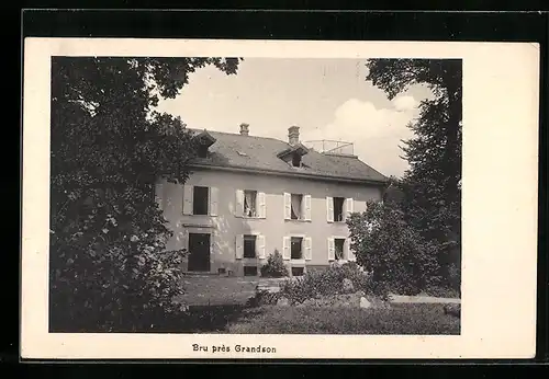AK Grandson, Bru, Ortspartie mit Wohnhaus