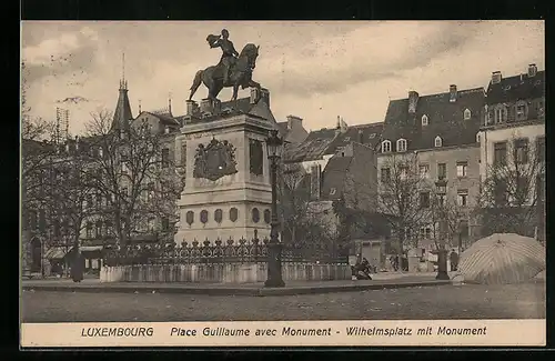 AK Luxembourg, Place Guillaume avec Monument