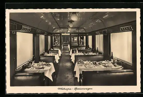 AK Eisenbahn, Innenansicht Mitropa Speisewagen