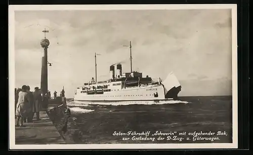 AK Fährschiff Schwerin mit aufgehender Bak