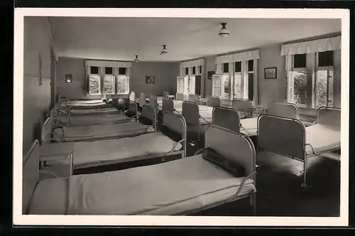 AK Erfurt, Waldheim der Stadt Erfurt, Schlafraum