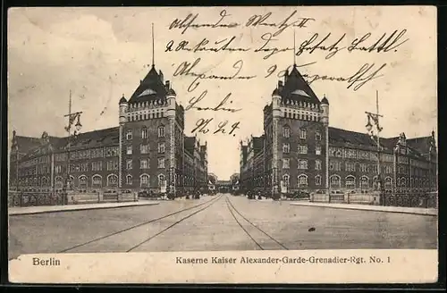 AK Berlin, Kaserne Kaiser Alexander-Garde-Grenadier-Rgt. No. 1 am Weidendamm