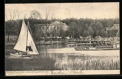 AK Berlin-Schmöckwitz, Rauchfangswerder, Flusspartie mit Segelboot und Ausflugsdampfer