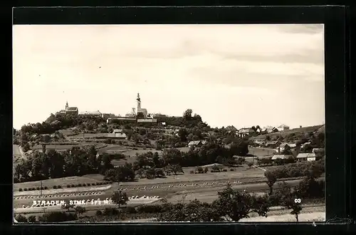 AK Straden /Stmk., Ortspartie mit Kirche