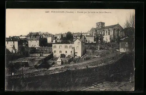 AK Pouzauges, Entrée par la route de Saint-Mesmin