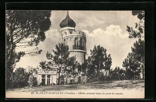 AK St-Jean-de-Monts, Châlet oriental dans la forêt de sapins